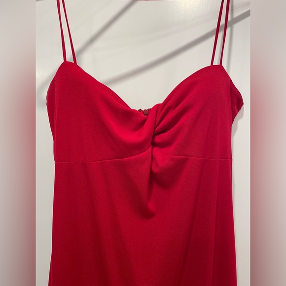 Beautiful red Laundry evening gown - Picture 3 of 8